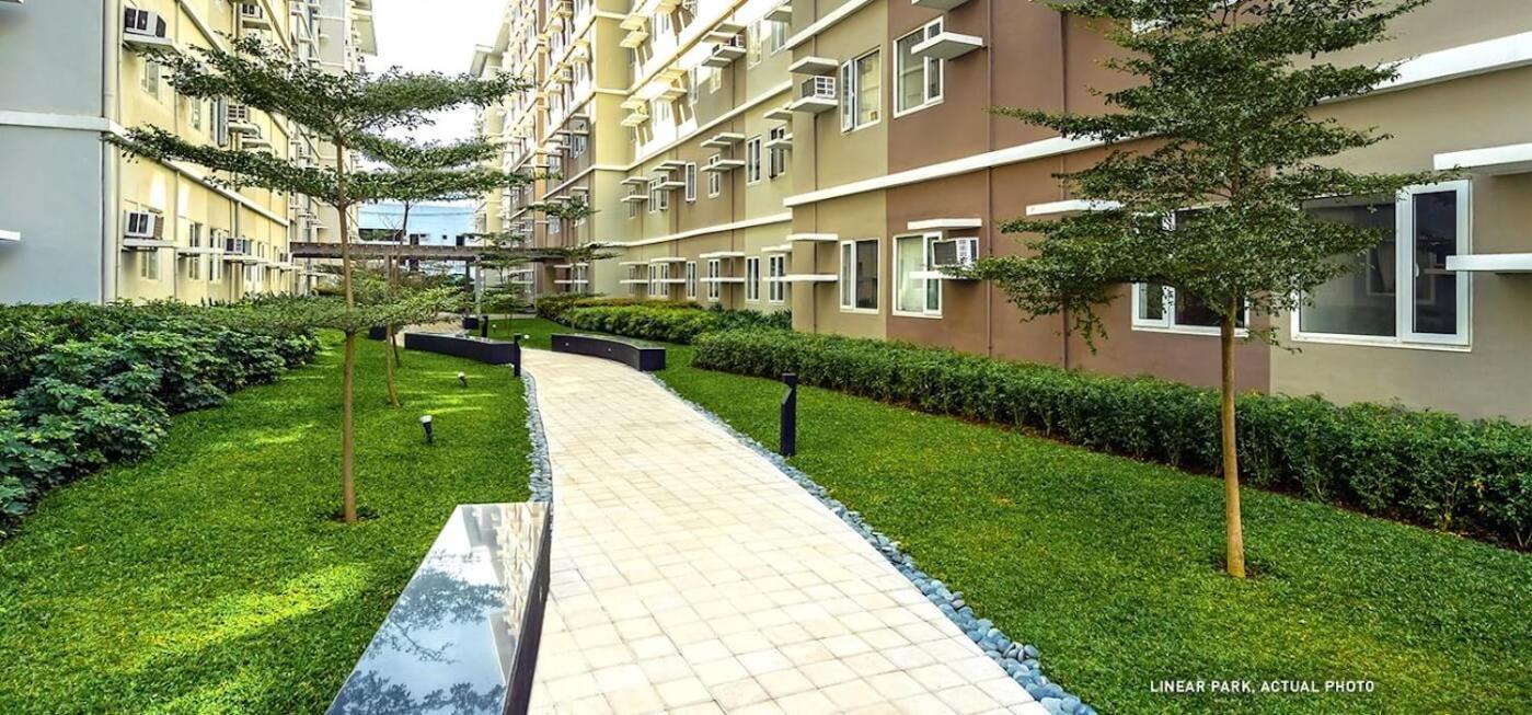 A Peaceful Condotel With Balcony At Qc Manila